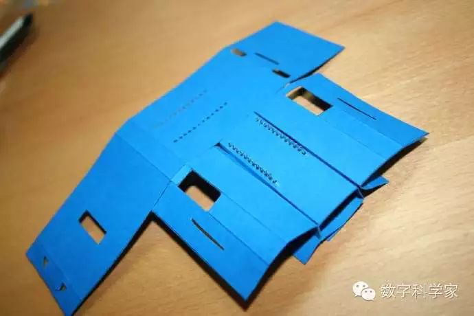 DIY: Fold a Paper Robot