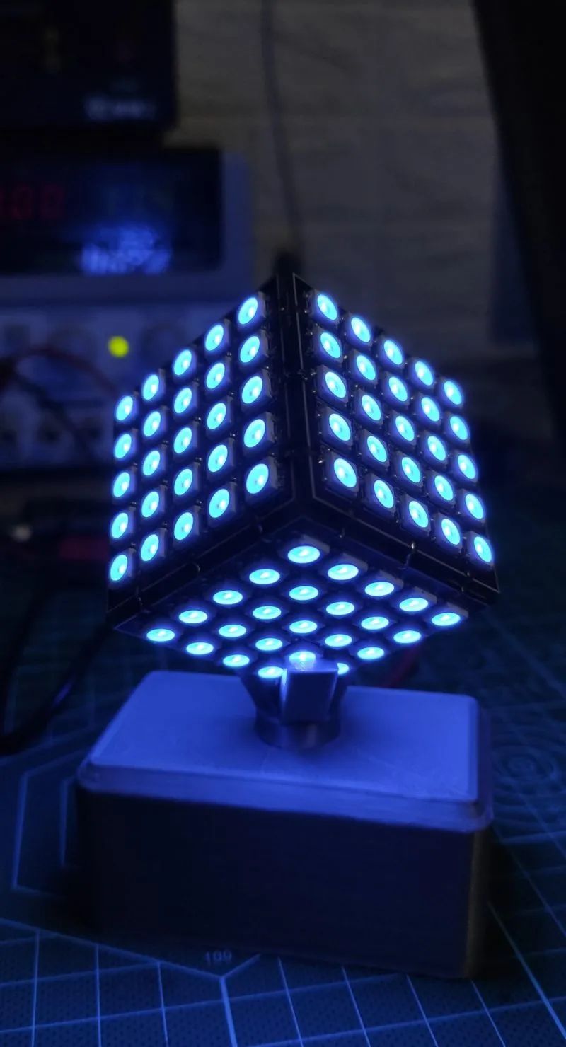 Create a Colorful Glowing Cube Based on Raspberry Pi RP2040