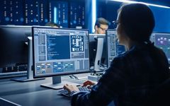 Differences Between CS and IT Majors in Study Abroad