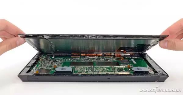 In-Depth Analysis of the Second Generation Core M with Skylake Architecture
