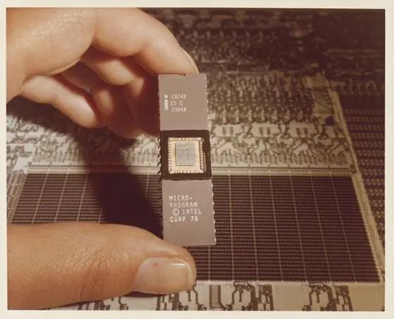 Embedded Systems: Definition, History, Current Status, and Differences from Non-Embedded Systems