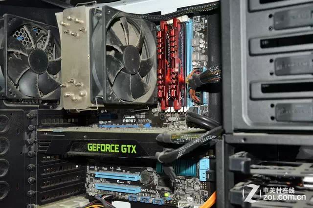 Unveiling The Workstations Of Hardware Editors