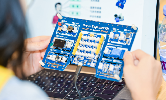 Exploring Arduino: Unleashing Infinite Maker Potential!