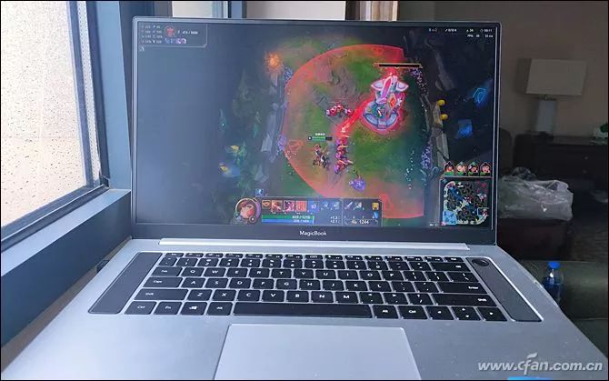 Honor MagicBook Pro Experience: A Stunning Full-Screen Laptop!