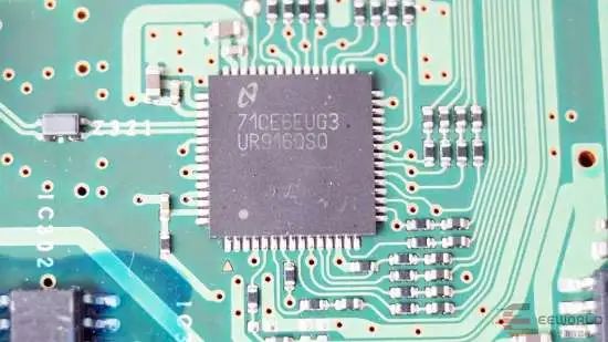 Disassembly Analysis: Audi Q3 and A4L Center Display Circuit