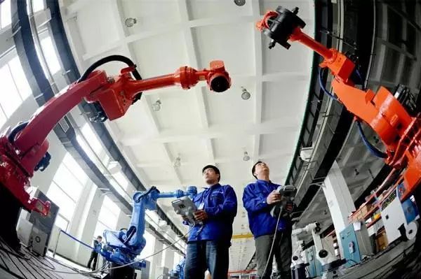 Understanding the Development History of Robotics Technology