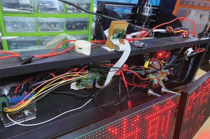 Creating a Seamless Communication Terminal Based on MQTT