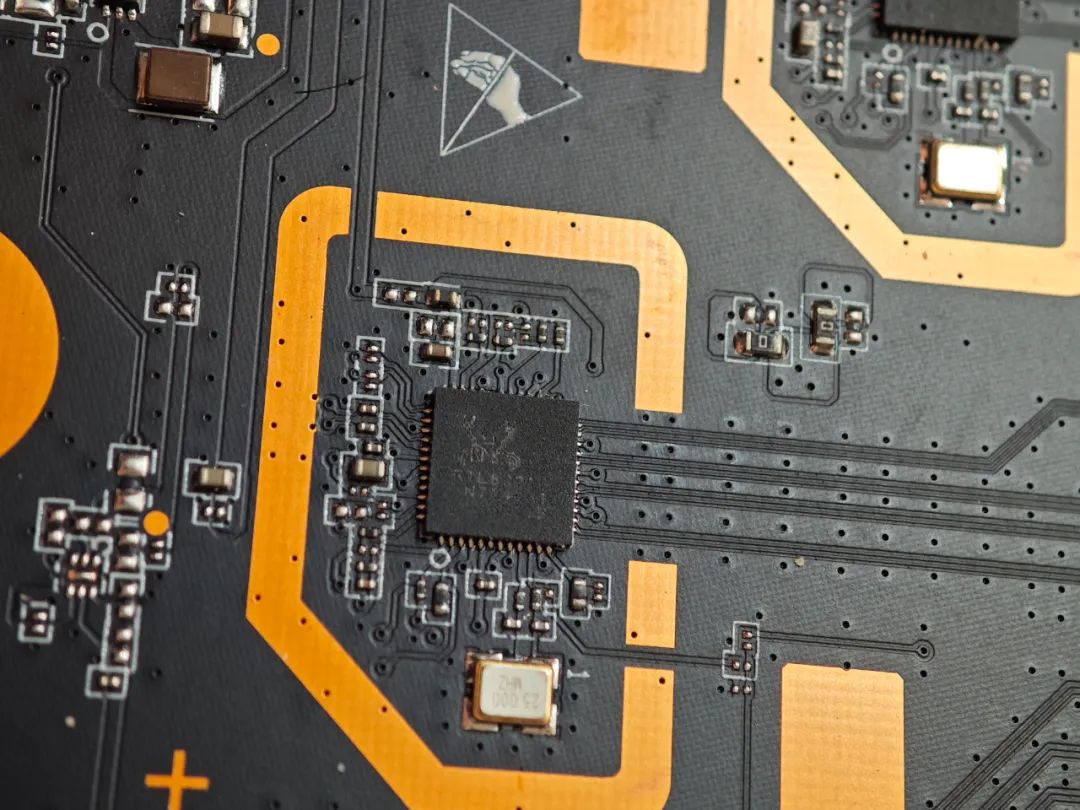 Wi-Fi 7 Router Review: Unboxing and Performance Test