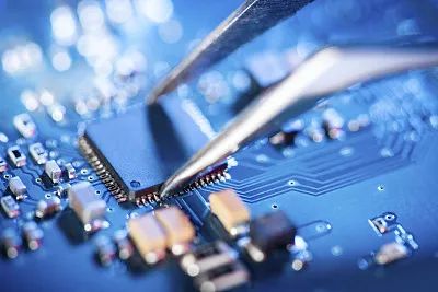 The Path to Embedded Learning: Start Your Journey in Smart Hardware