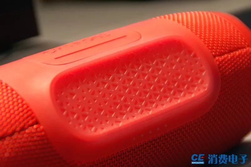 Three Bluetooth Speakers Reviewed: Can Portable Music Break the Curse?