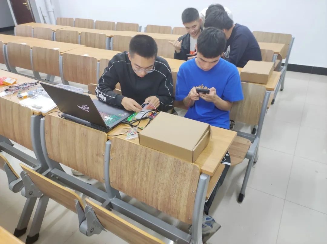 Arduino Course at Smart Robot Club - Session Four
