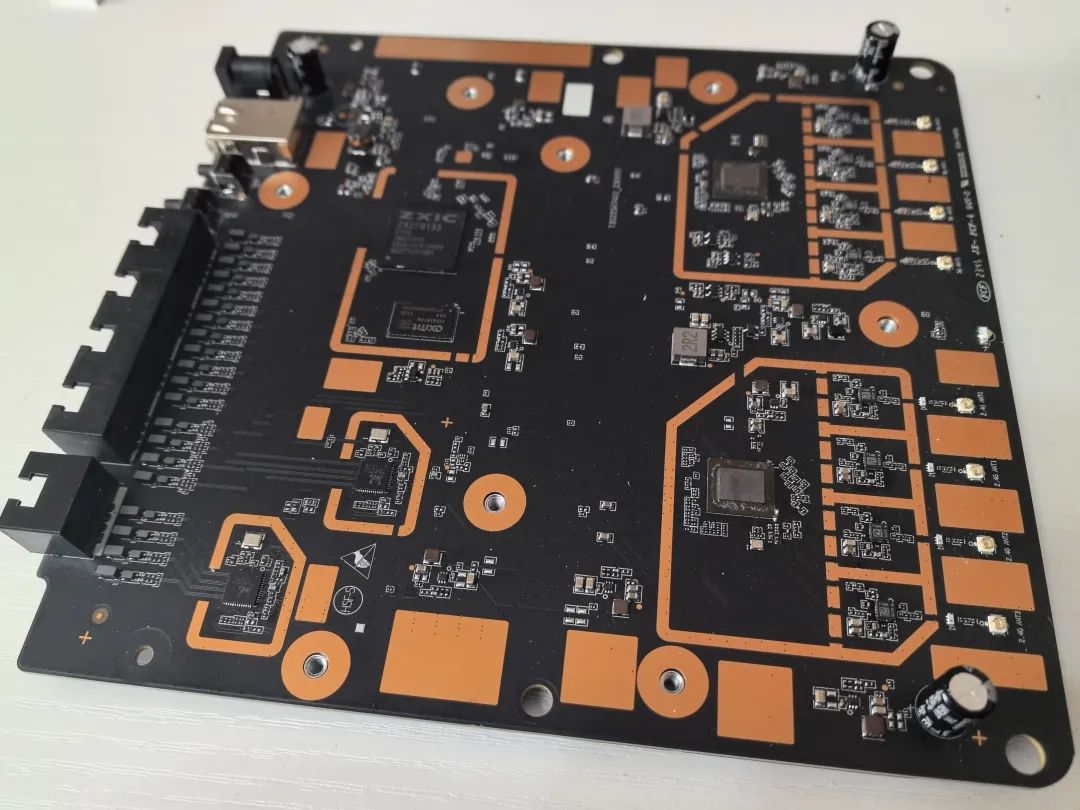 Wi-Fi 7 Router Review: Unboxing and Performance Test