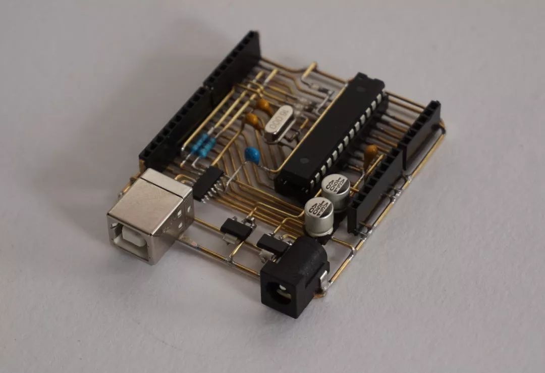 Using Wire to Create a Circuit Board: An Innovative Approach