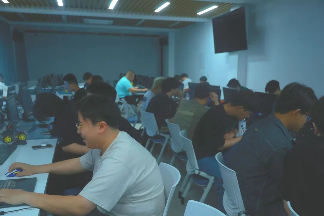 Exploring Arduino Development Boards: Comprehensive Practice Course Report