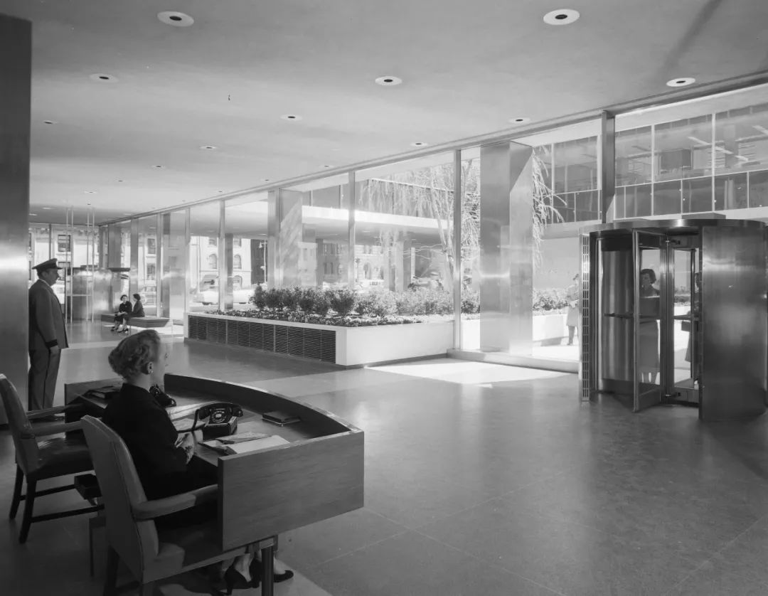 Thoughts on Headquarters Design by Silas Chiow and Qiu Huikang