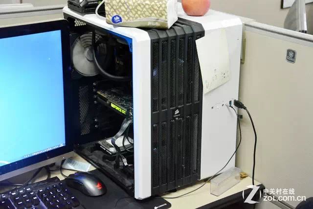 Unveiling The Workstations Of Hardware Editors