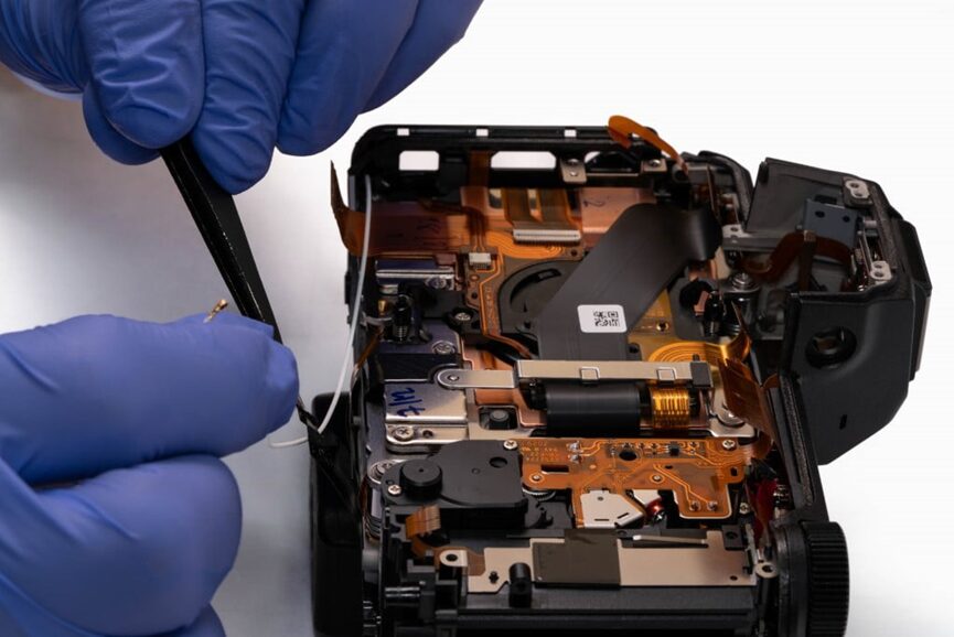 Disassembly of Nikon's Flagship Mirrorless Camera Z7 II