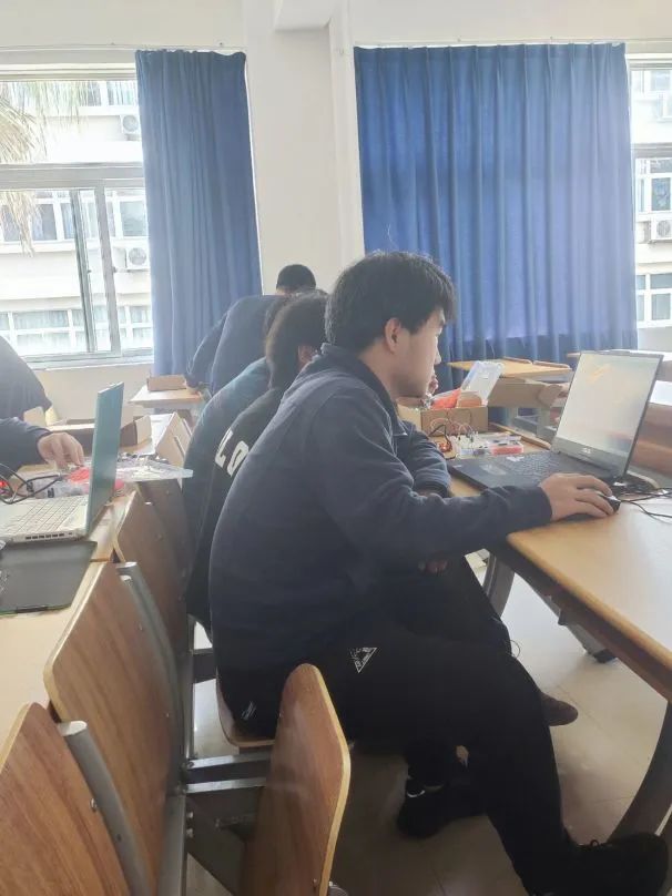 Arduino Course at Smart Robot Club - Session Four