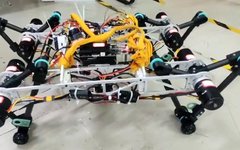 Kinematic Inverse Solution and Gait Planning for Quadruped Robot Using XR806