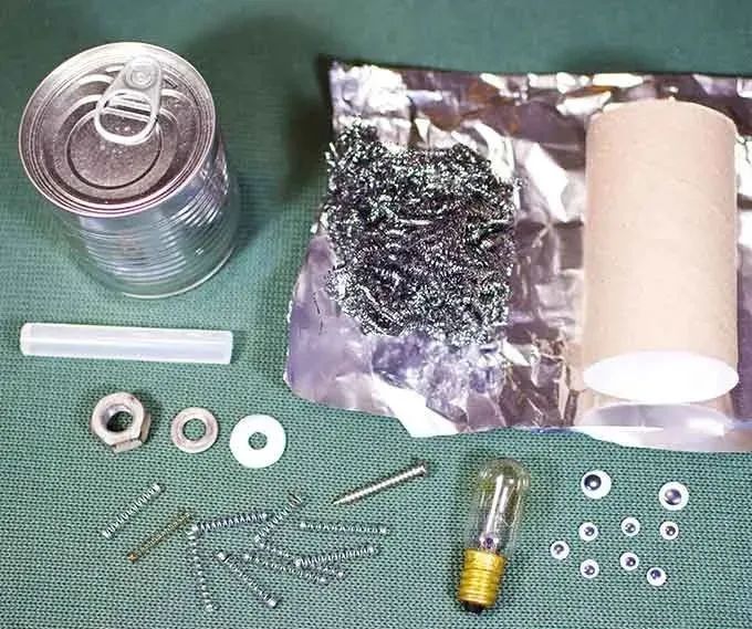 DIY Projects Using Old Tin Cans