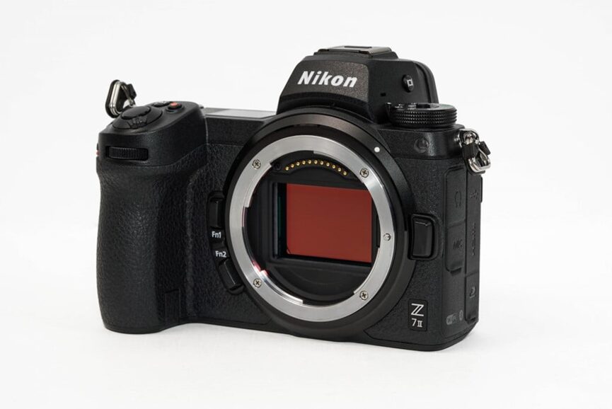 Disassembly of Nikon's Flagship Mirrorless Camera Z7 II