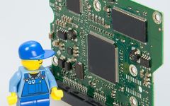 Understanding the Relationship Between PCB and Integrated Circuits
