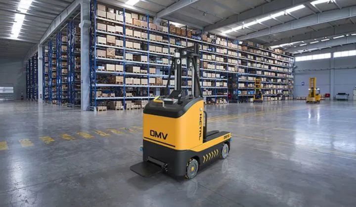 How AI Enhances Robotics: Key Applications