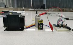 Electromagnetic Oscillation Experiment Using Phyphox, ESP32, and ADS1115