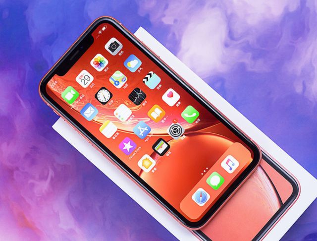 Is iPhone 11's Resolution Really Poor?