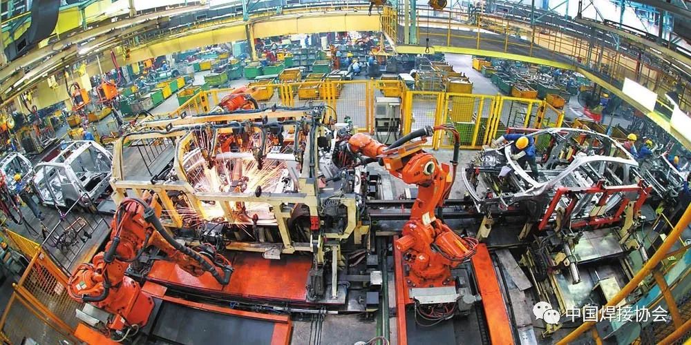 Comprehensive Analysis of Industrial Robot Technology