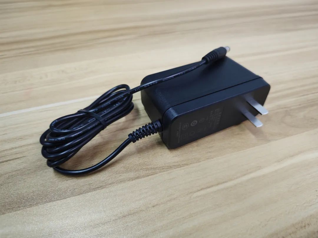Wi-Fi 7 Router Review: Unboxing and Performance Test