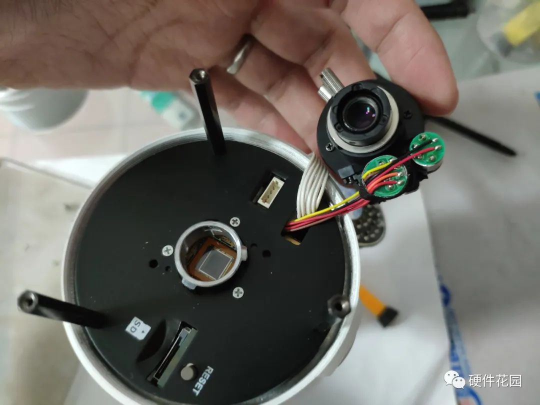 Disassembling Hikvision Camera DS-2SCD2612F4