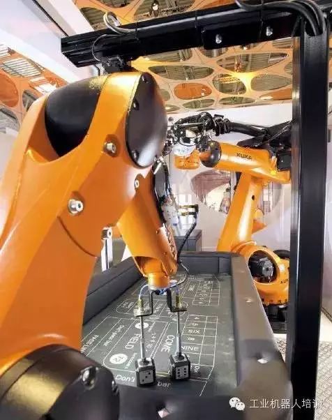 Application of EtherCAT Technology in KUKA Robot Control Systems