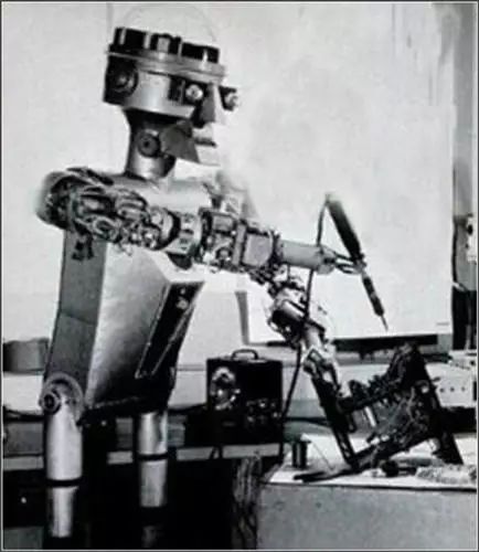 The History of Artificial Intelligence: From Robots to Human-Machines