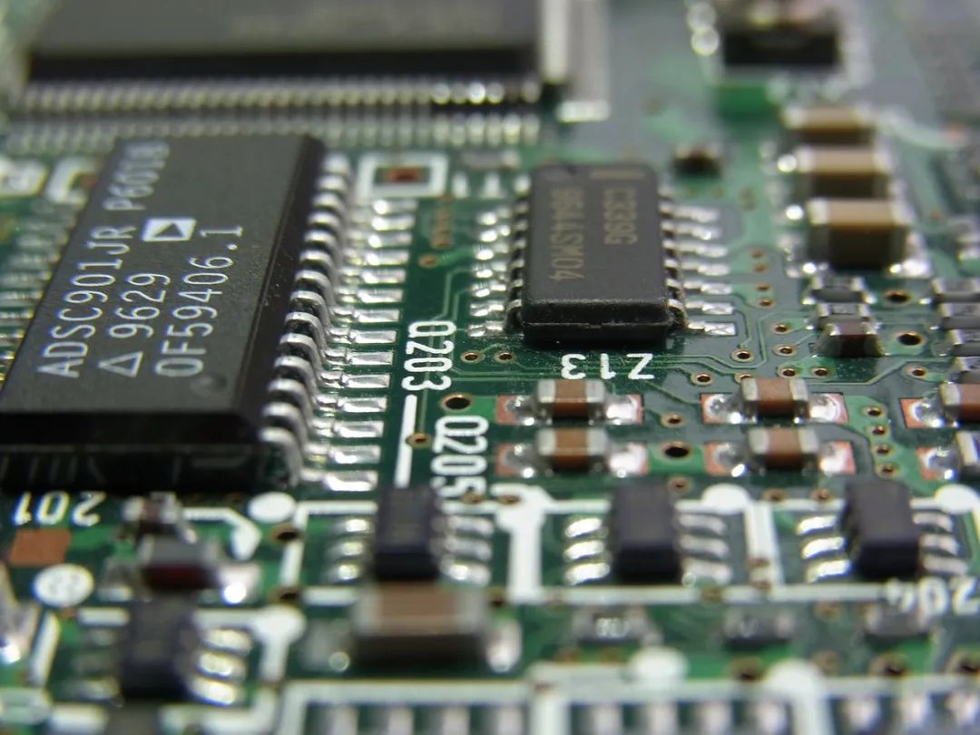 What Are The Layers In A PCB Circuit? What Are Their Functions?