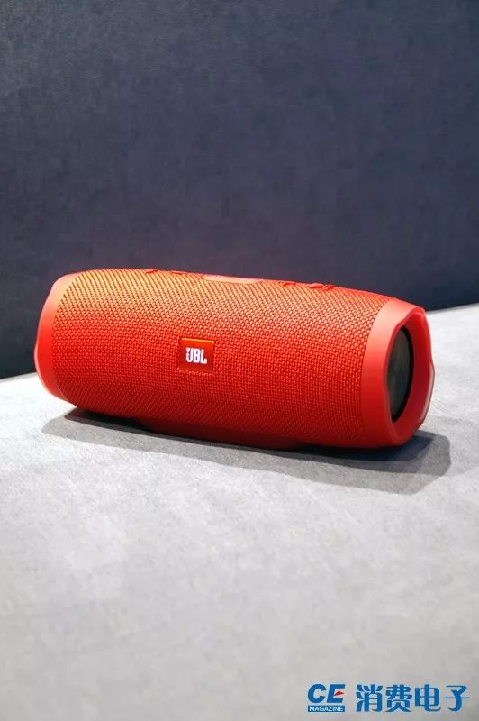 Three Bluetooth Speakers Reviewed: Can Portable Music Break the Curse?
