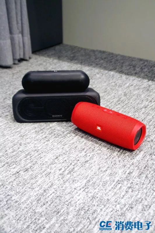 Three Bluetooth Speakers Reviewed: Can Portable Music Break the Curse?