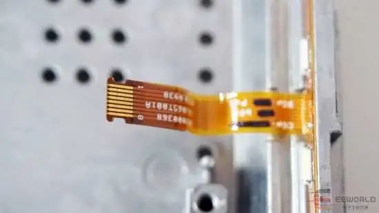 Disassembly Analysis: Audi Q3 and A4L Center Display Circuit