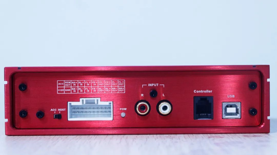 Compact Yet Powerful: The Fascinating 6-Channel DSP Amplifier