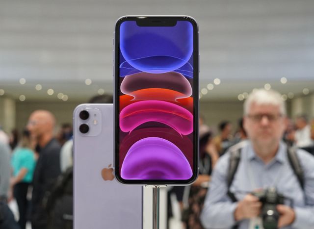 Is iPhone 11's Resolution Really Poor?