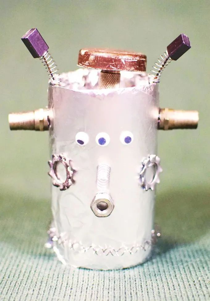 DIY Projects Using Old Tin Cans