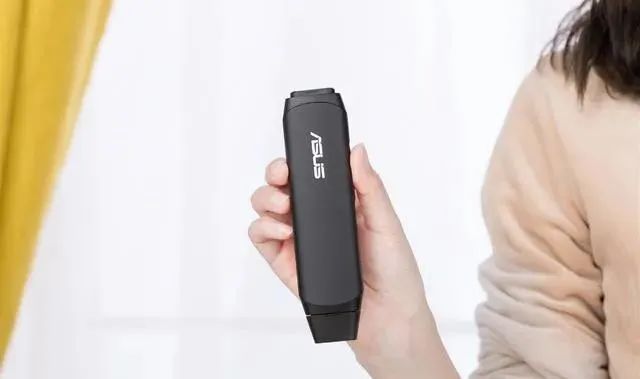 Asus TS10: A Compact Solution for Mobile Office Needs