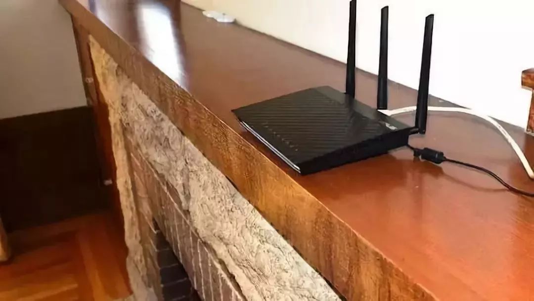 Why Is Your Home Wi-Fi Sometimes Fast and Sometimes Slow?