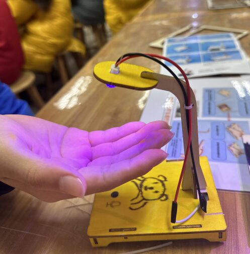 DIY Voice-Controlled Desk Lamp