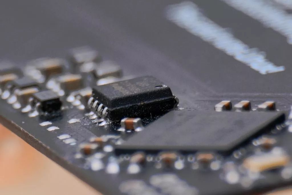 The Most Geeky Business Card: Runs Linux for Under $3