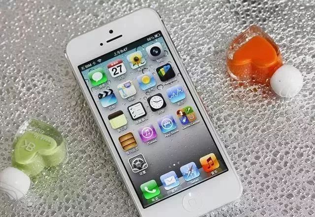 The Development History of Mobile Phone Screens Over the Past Decade