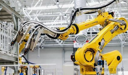 Industrial Robots: The Backbone of Smart Manufacturing