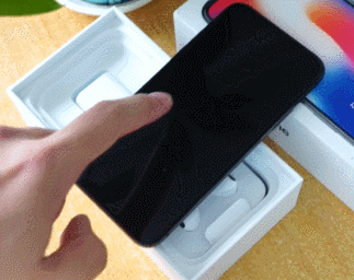 The Battle Between OLED and LCD Screens