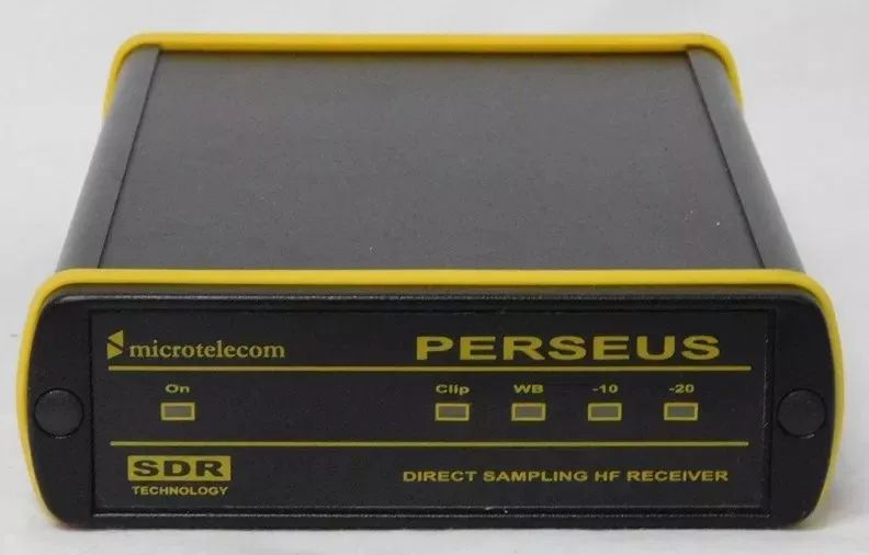 High-End SDR Receivers and Transceivers Overview