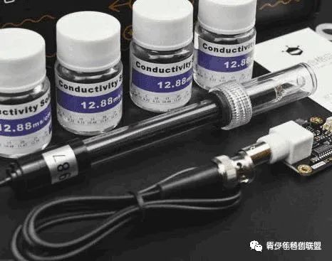 Arduino-Based Water Quality Monitoring Experiment